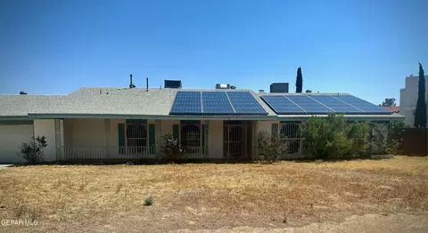 201 Moon Silver Ave, Santa Teresa, NM 88008