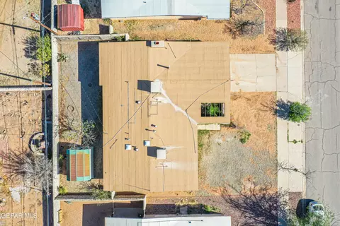 9929 Bourbon St, El Paso, TX 79924