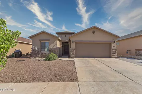 869 Holly Park Ave, Sunland Park, NM 88063