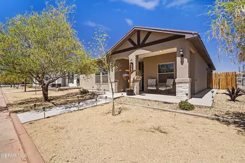 1064 Gobaith Ct, El Paso, TX 79932