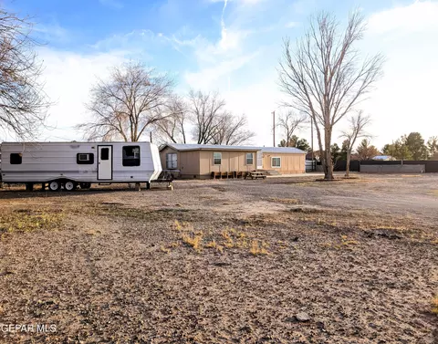 400 Valle Los Coronados, El Paso, TX 79927
