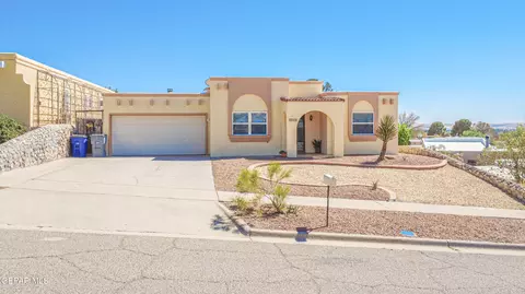 5622 Beth View Dr, El Paso, TX 79932