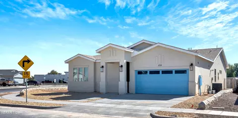 488 Plateau Dr, Socorro, TX 79927