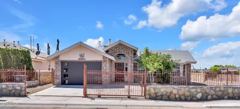 501 Von Bargen Dr, Horizon City, TX 79928