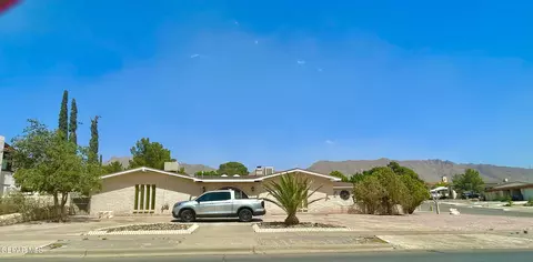 6700 Westwind Dr, El Paso, TX 79912