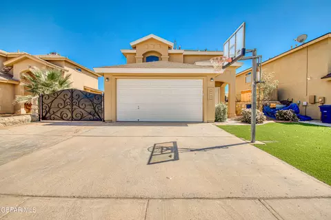 12504 Paseo Azul Dr, El Paso, TX 79928