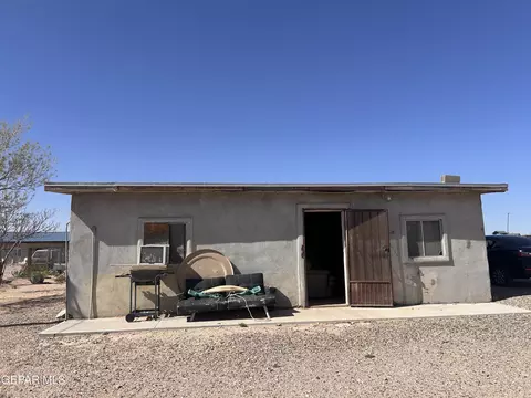 15551 Lowell Rd, Clint, TX 79836