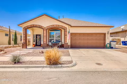 6569 Julianna Ln, El Paso, TX 79932