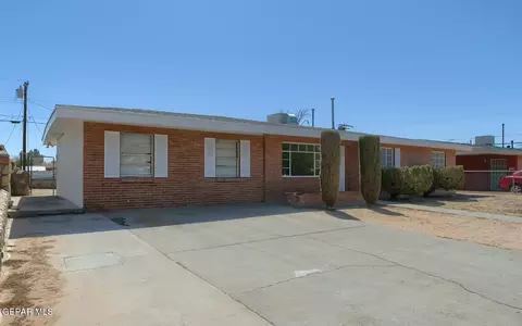 2808 Hawick Rd, El Paso, TX 79925