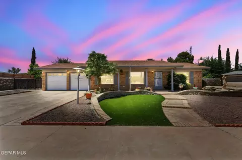 3305 Cliffrock Ln, El Paso, TX 79935