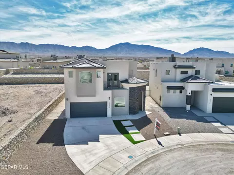 2320 Enchanted Hawk Pl, El Paso, TX 79911