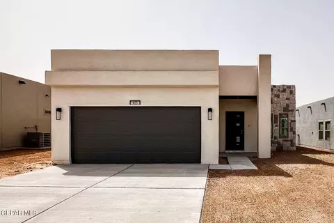913 Larkhall Pl, El Paso, TX 79928