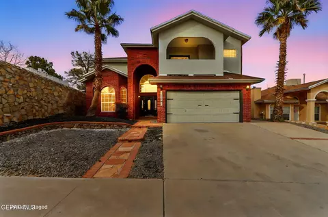 12541 Setting Sun Dr, El Paso, TX 79938