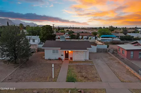 4911 Sierra Madre Dr, El Paso, TX 79904