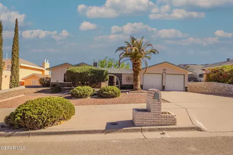 3244 Mountain Walk Dr, El Paso, TX 79904