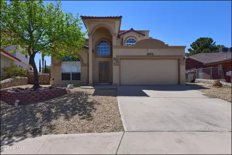 6916 Crown Ridge Dr, El Paso, TX 79912