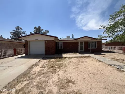 8734 Plains Dr, El Paso, TX 79907