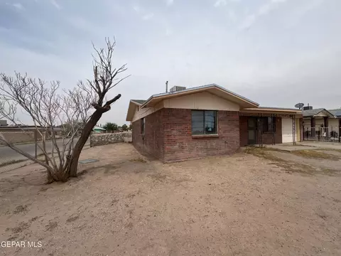 9885 Lilly Dr, El Paso, TX 79927