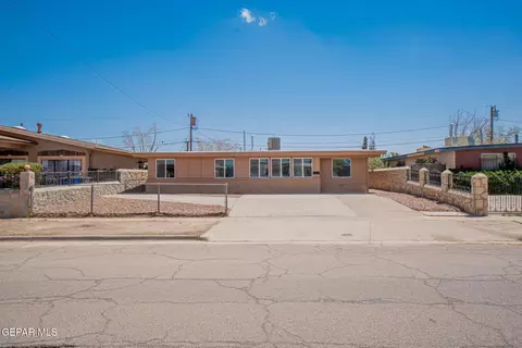 420 Kelvin Ave, El Paso, TX 79915
