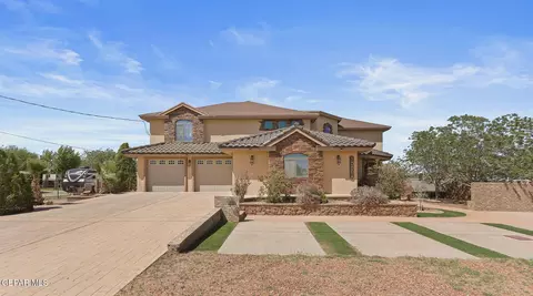 10861 Oden Dr, Socorro, TX 79927