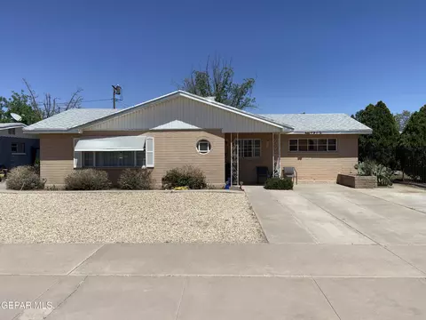 1512 Meadowview Dr, El Paso, TX 79925