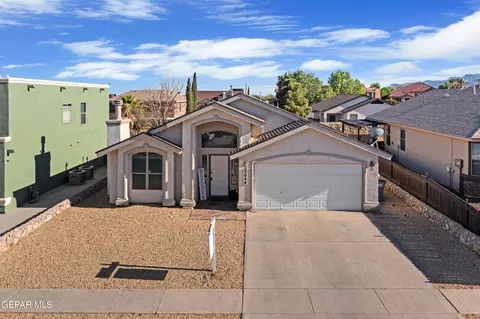 5044 Stampede Dr, El Paso, TX 79934