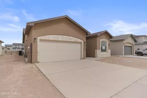 151 Bonnie Trl, Santa Teresa, NM 88008