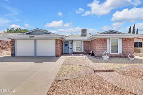 10632 Prince George Ln, El Paso, TX 79924