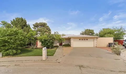 316 Bain Ct, Horizon City, TX 79928