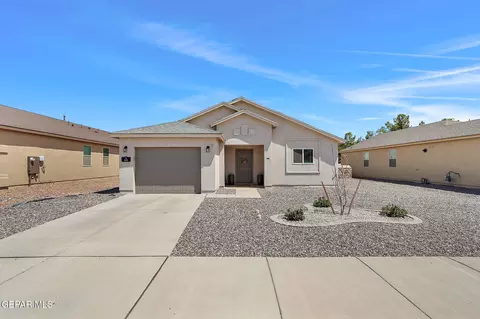 436 Sun Temple Rd, Socorro, TX 79927