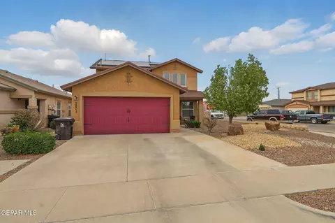 5801 Laurensito St, Santa Teresa, NM 88008