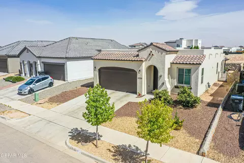 13729 Blackburn Ave, El Paso, TX 79928