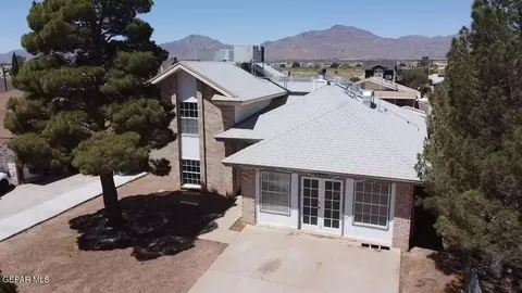 10645 Obsidian St, El Paso, TX 79924