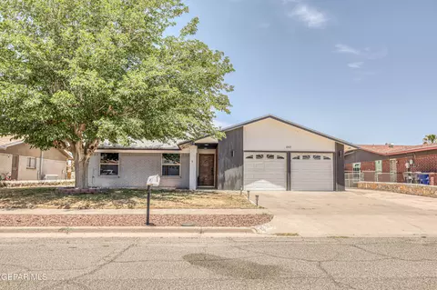 1957 Ratner Circle Cir, El Paso, TX 79936