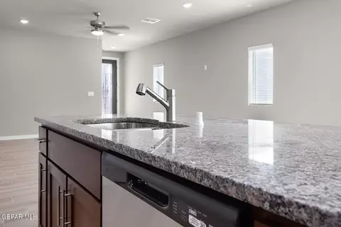 3817 Surmise St, El Paso, TX 79938 photo 12