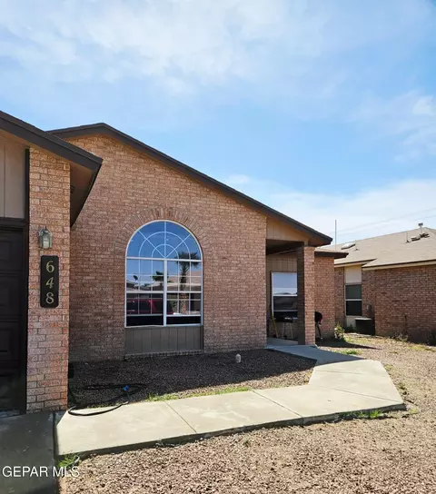 648 Maravillas St, Horizon City, TX 79928