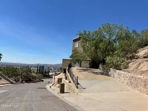 1625 Camino Bello Ln, El Paso, TX 79902