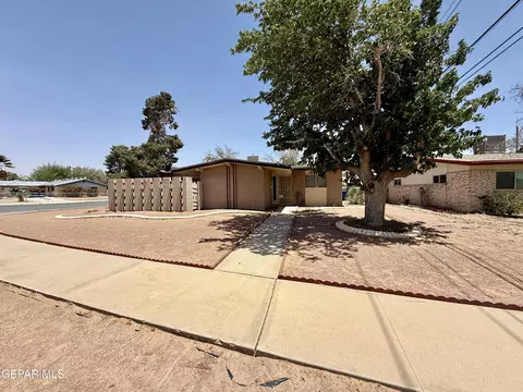 3216 Drumond Rd, El Paso, TX 79925