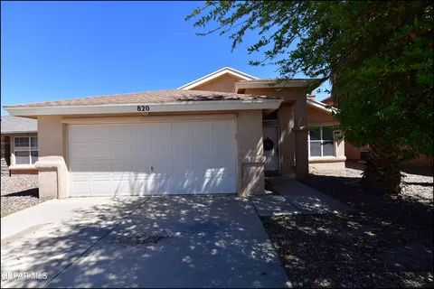 820 Saguaro Park Ct, El Paso, TX 79932