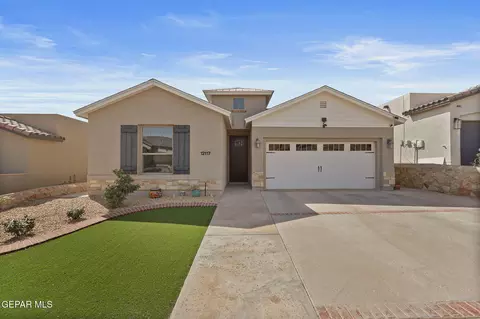 12117 Chapel Hill Rd, Horizon City, TX 79928