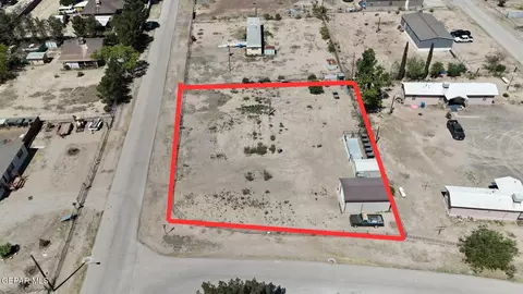 331 Valle Lindo Dr, Socorro, TX 79927