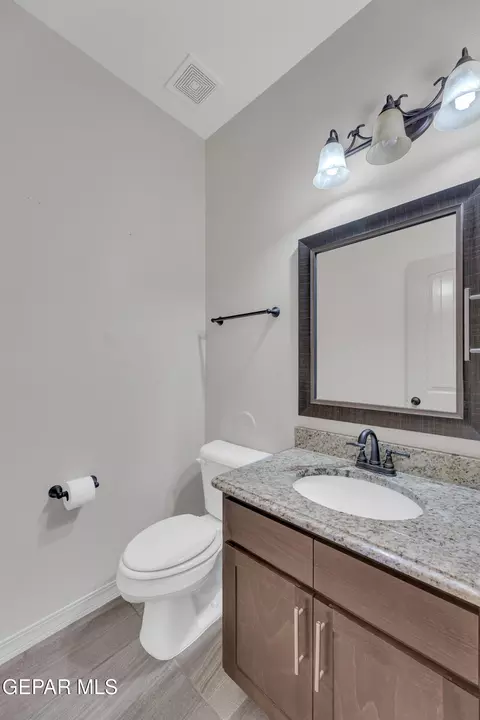 Bath - 3112 Java Chip Pl, El Paso, TX 79938 photo 1 of 4
