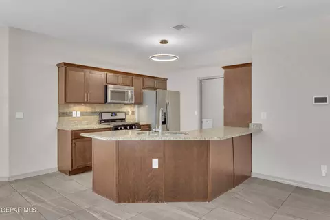 Kitchen - 3112 Java Chip Pl, El Paso, TX 79938 photo 1 of 2