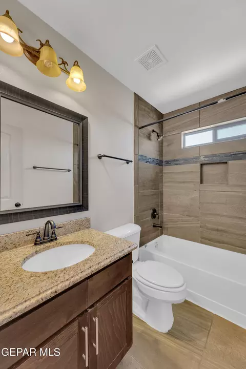 Bath - 3112 Java Chip Pl, El Paso, TX 79938 photo 3 of 4