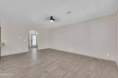 Living - 3112 Java Chip Pl, El Paso, TX 79938 photo 1 of 3