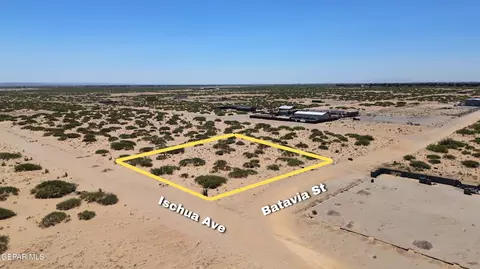 1 Ischua Ave, Horizon City, TX 79928
