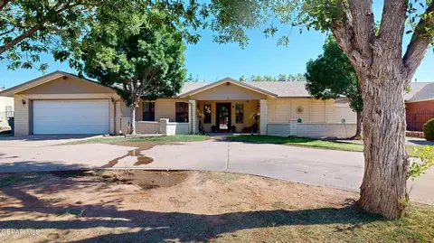 492 Country Oaks Dr, El Paso, TX 79932