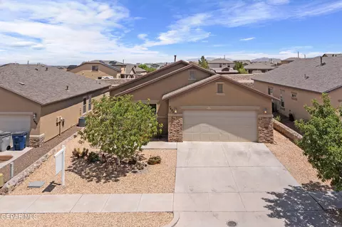 7421 Dewberry Dr, El Paso, TX 79911