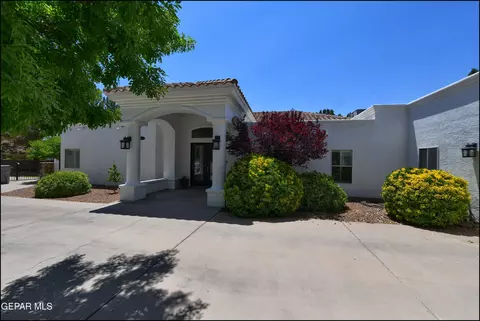 4490 Shadow Willow Dr, El Paso, TX 79922