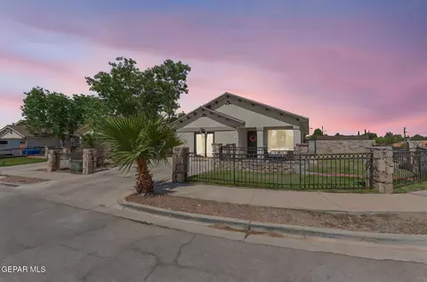 909 Cpl Angel Monarez, Socorro, TX 79927